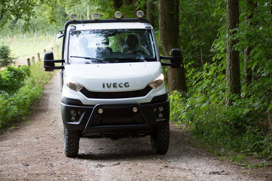  Iveco Daily 55-170 4x4 Chassis Cab 2015 года  (фото 2 из 12)